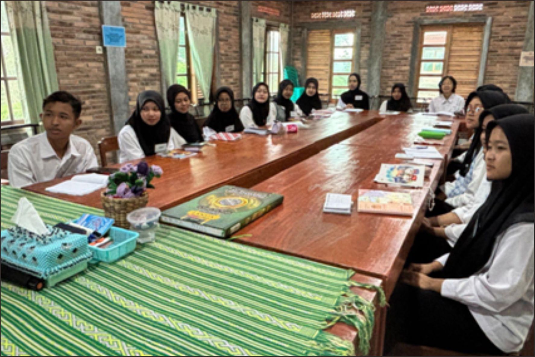 Pemaparan program kaigo di panti lansia